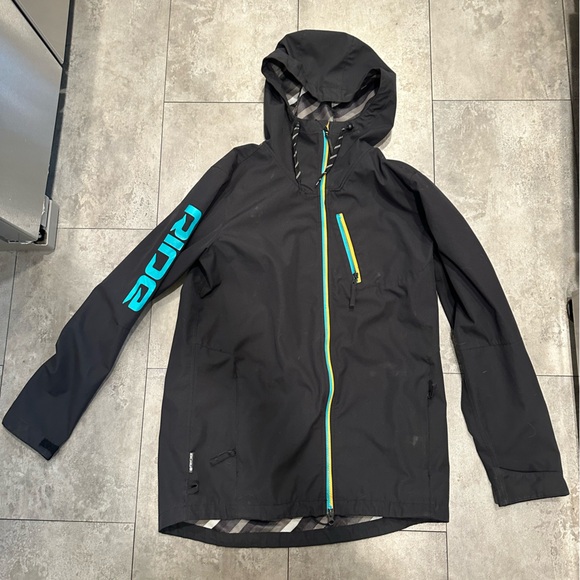 Ride Snowboards Lightweight Shell - Picture 1 of 4
